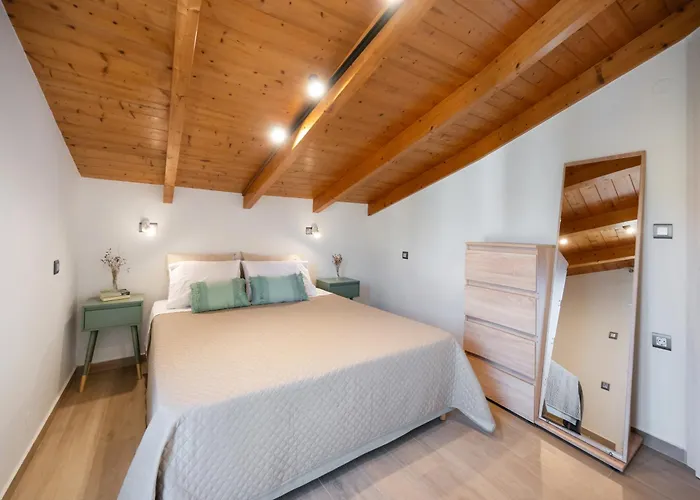 Marmel Seaside Apartment-brandnew Beachfront In